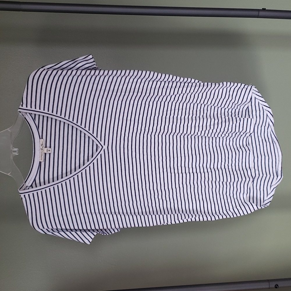Express One Eleven Striped Tee XS
